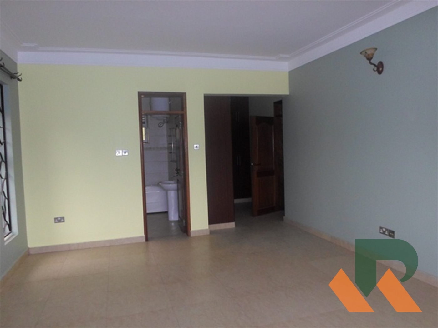 Apartment for sale in Makerere Kampala
