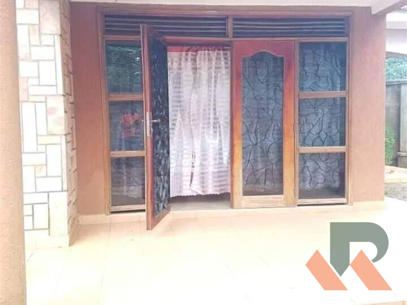 Bungalow for rent in Kulambilo Kampala