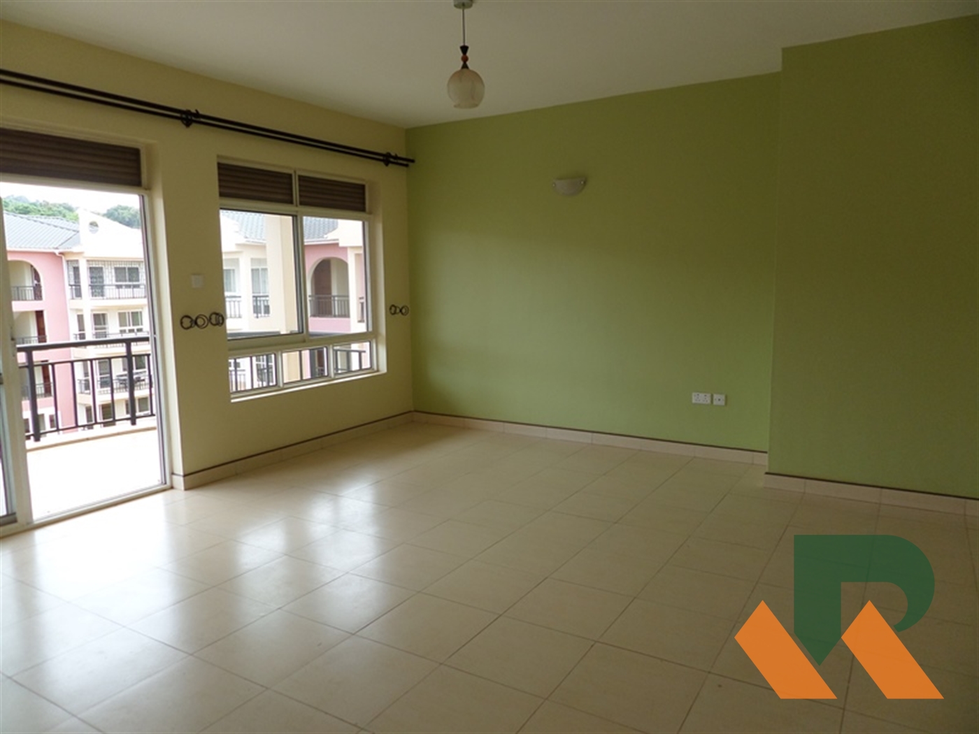 Apartment for sale in Bugoloobi Kampala