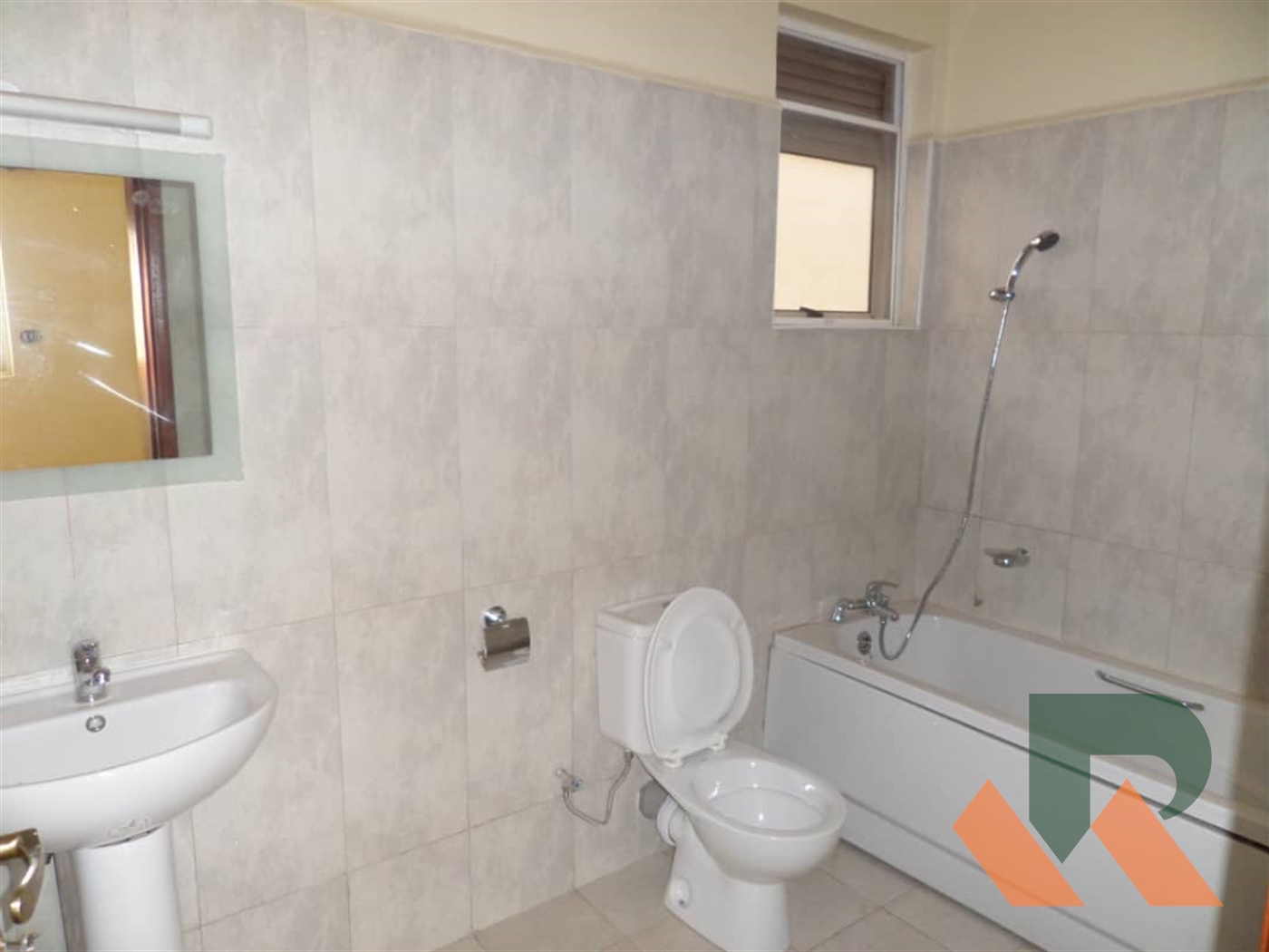 Apartment for sale in Bugoloobi Kampala