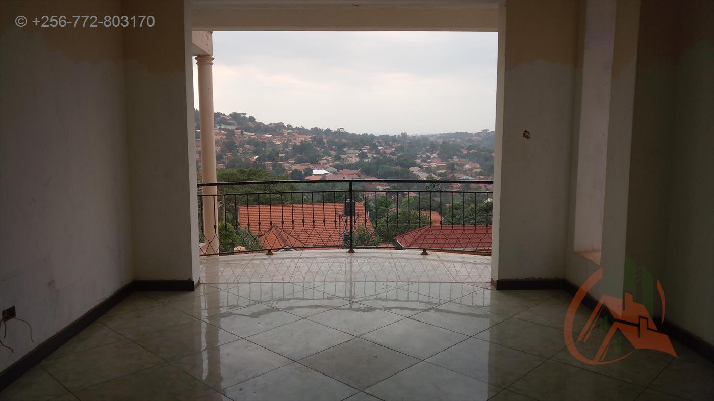 Maisonette for sale in Bukoto Kampala