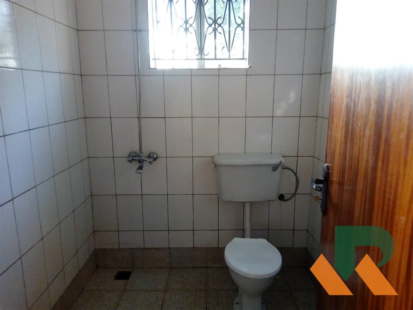 Semi Detached for rent in Kiwaatule Kampala