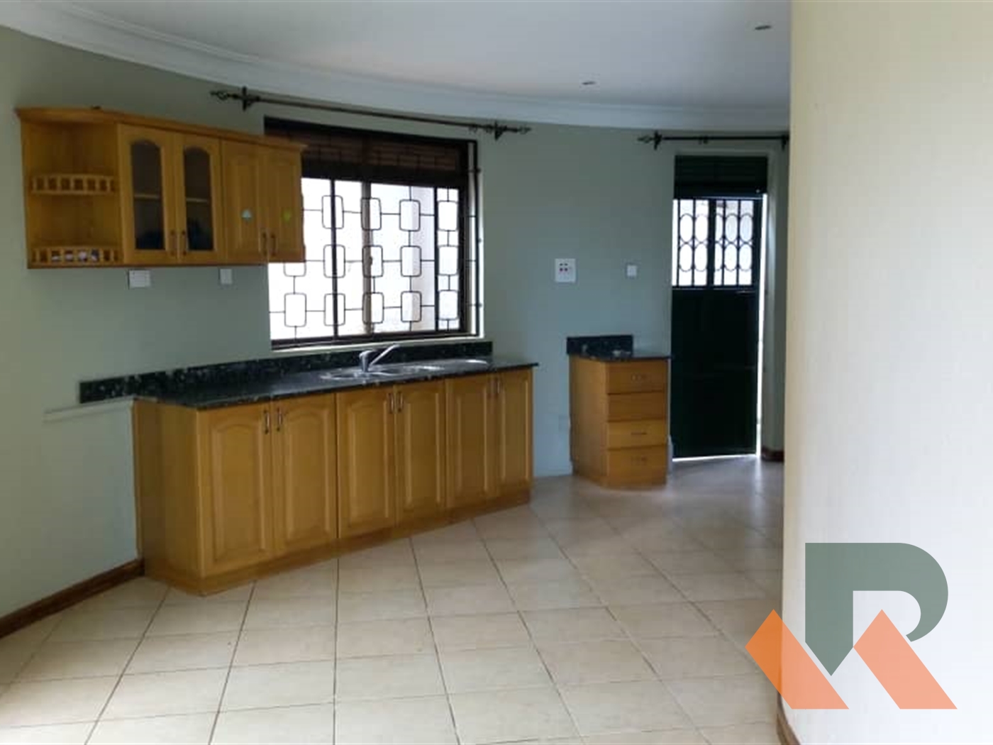 Maisonette for rent in Lubowa Wakiso