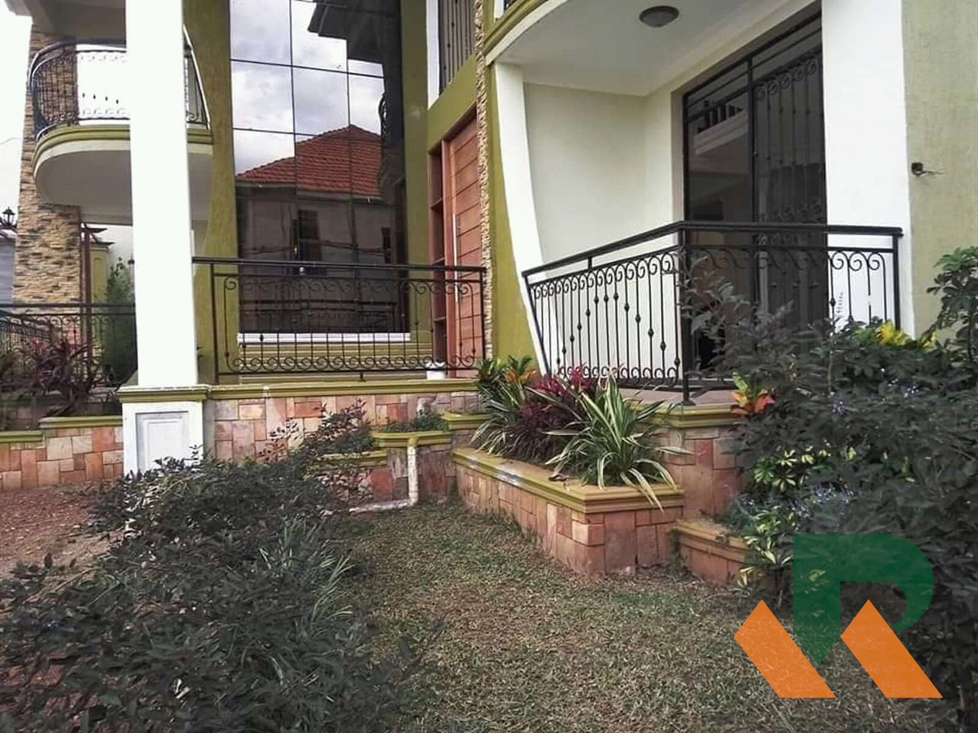 Maisonette for sale in Kira Wakiso