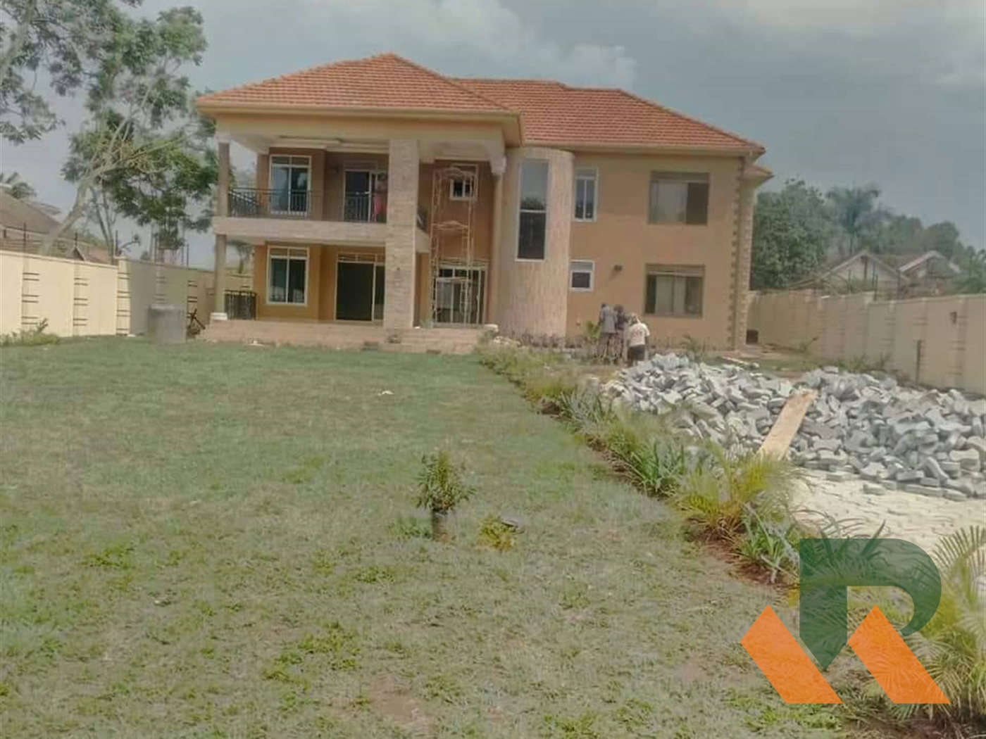 Maisonette for sale in Luzira Kampala