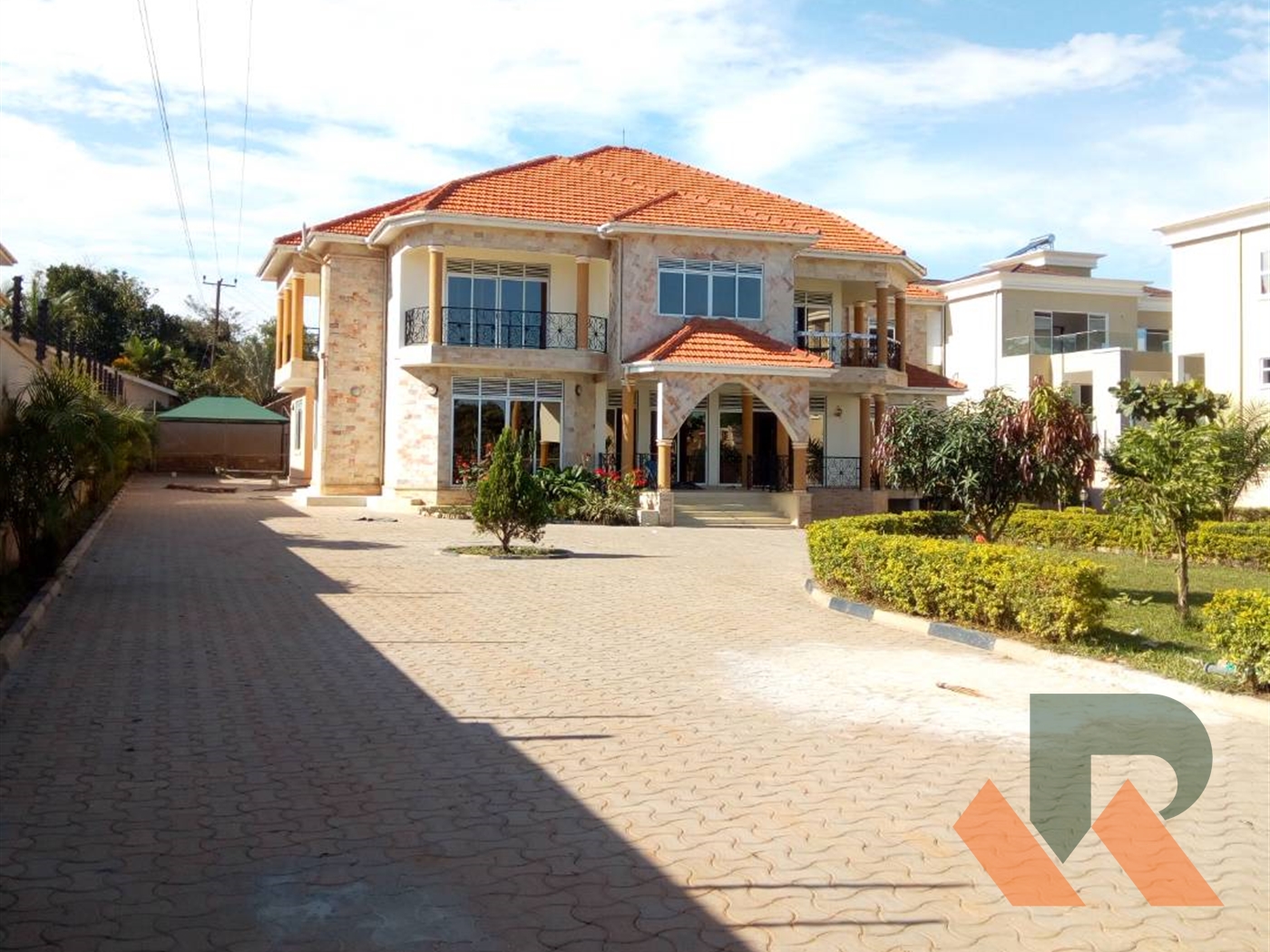 Mansion for sale in Munyonyo Kampala