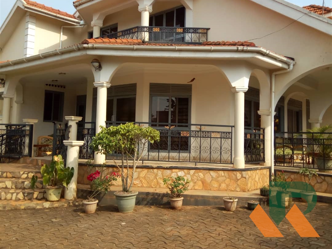 Mansion for sale in Munyonyo Kampala