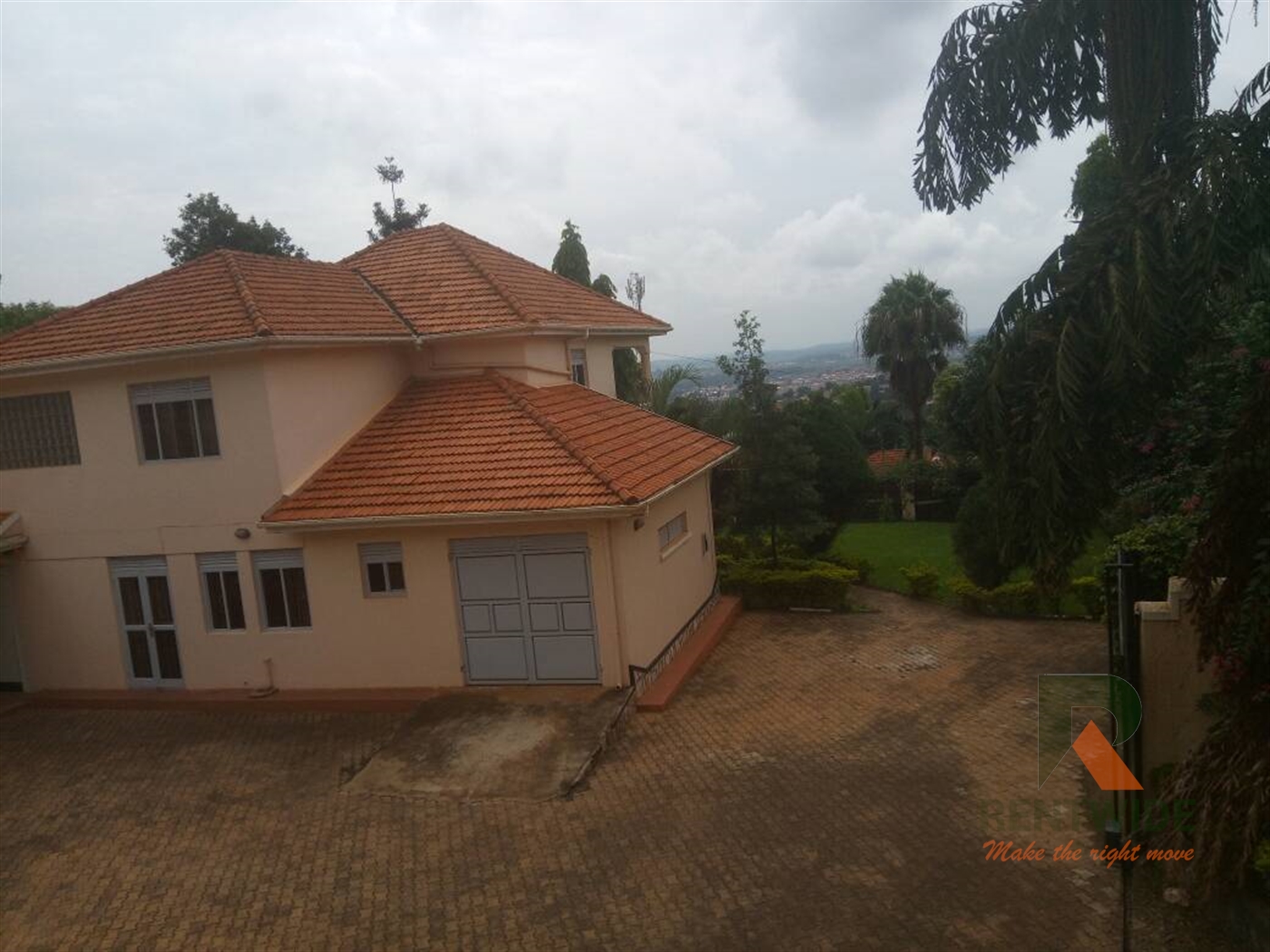 Maisonette for sale in Mbuya Kampala