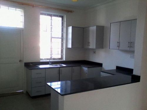 Apartment for sale in Bugoloobi Kampala