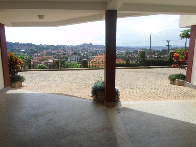 Town House for rent in Naguru Kampala