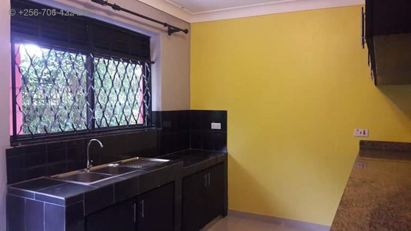 Mansion for sale in Gayaza Wakiso