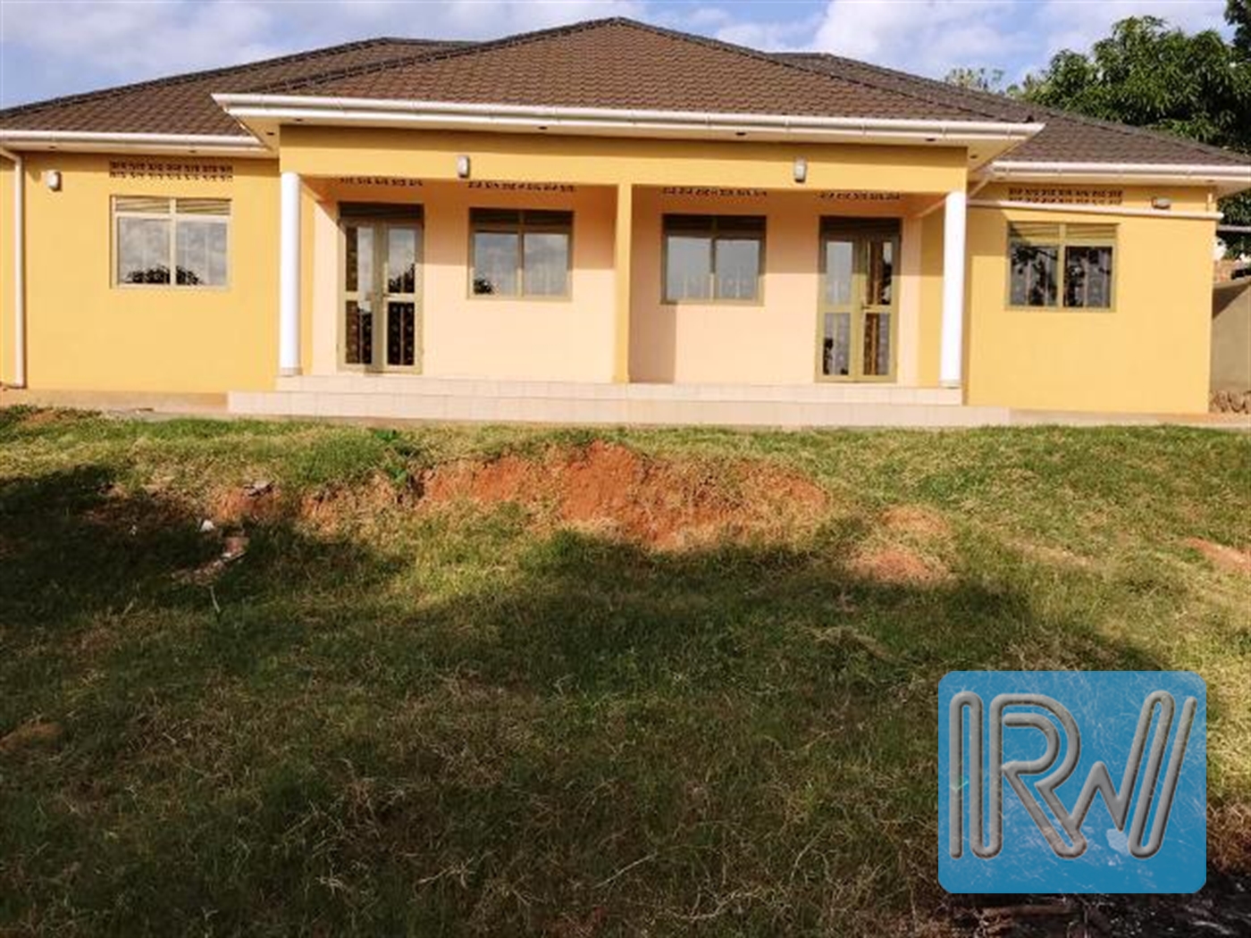 Semi Detached for rent in Bwebajja Wakiso