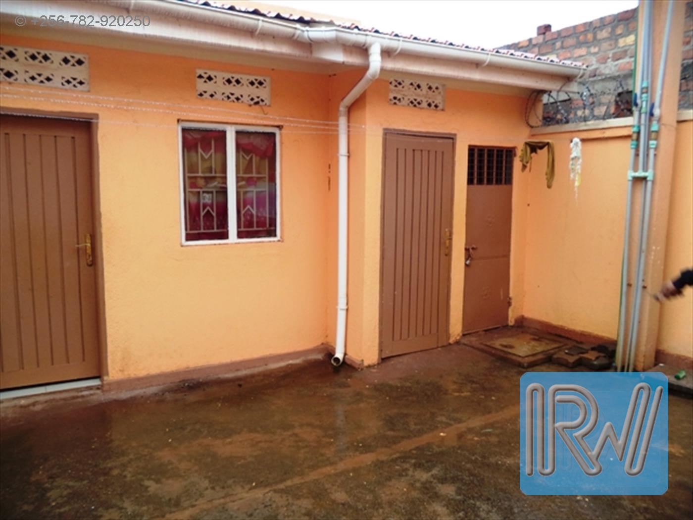 Bungalow for sale in Kitende Wakiso