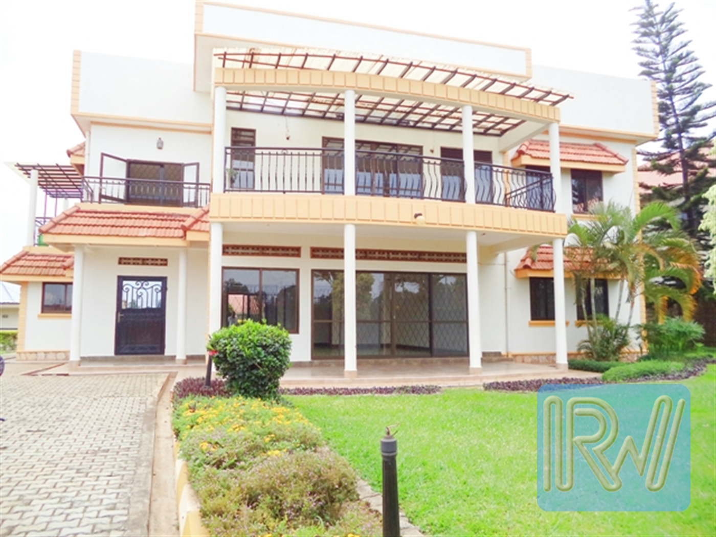 Storeyed house for rent in Entebbe Wakiso