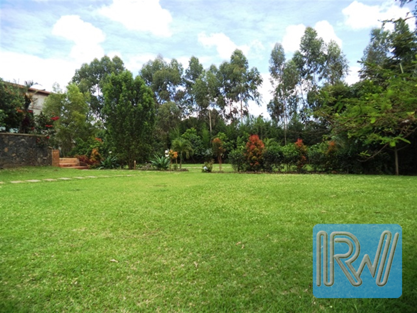 Mansion for sale in Mpala Wakiso