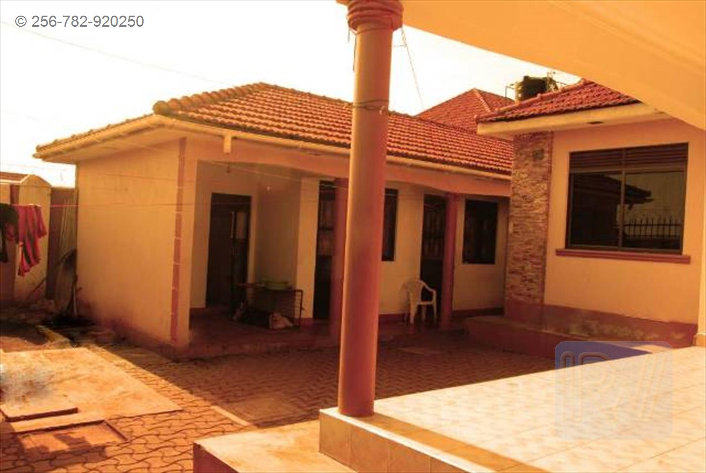 Mansion for sale in Kakungulu Wakiso