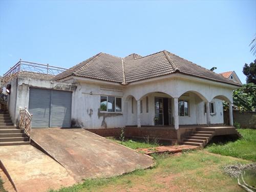 Bungalow for sale in Kitende Wakiso