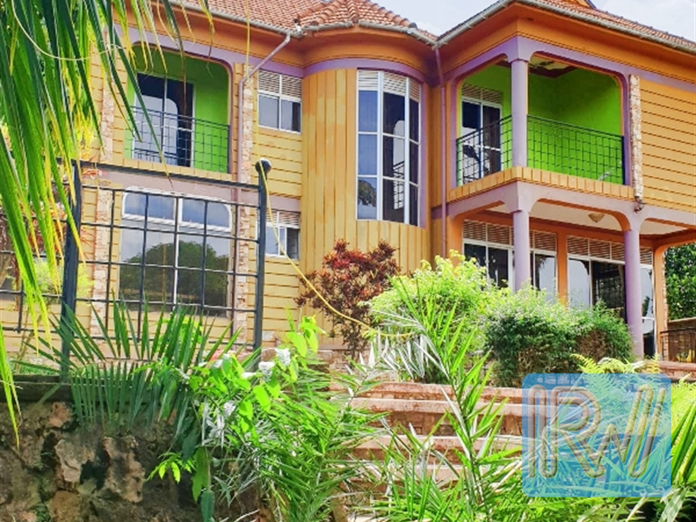 Mansion for sale in Kitende Wakiso