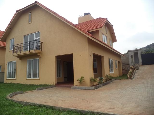 Storeyed house for sale in Lubowa Wakiso