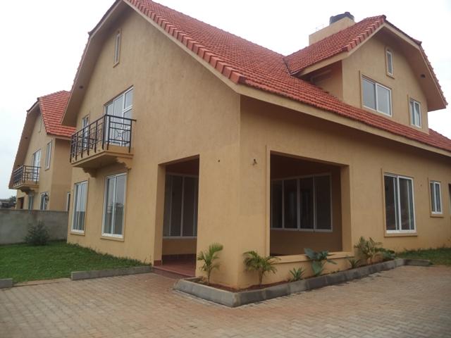 Storeyed house for sale in Lubowa Wakiso