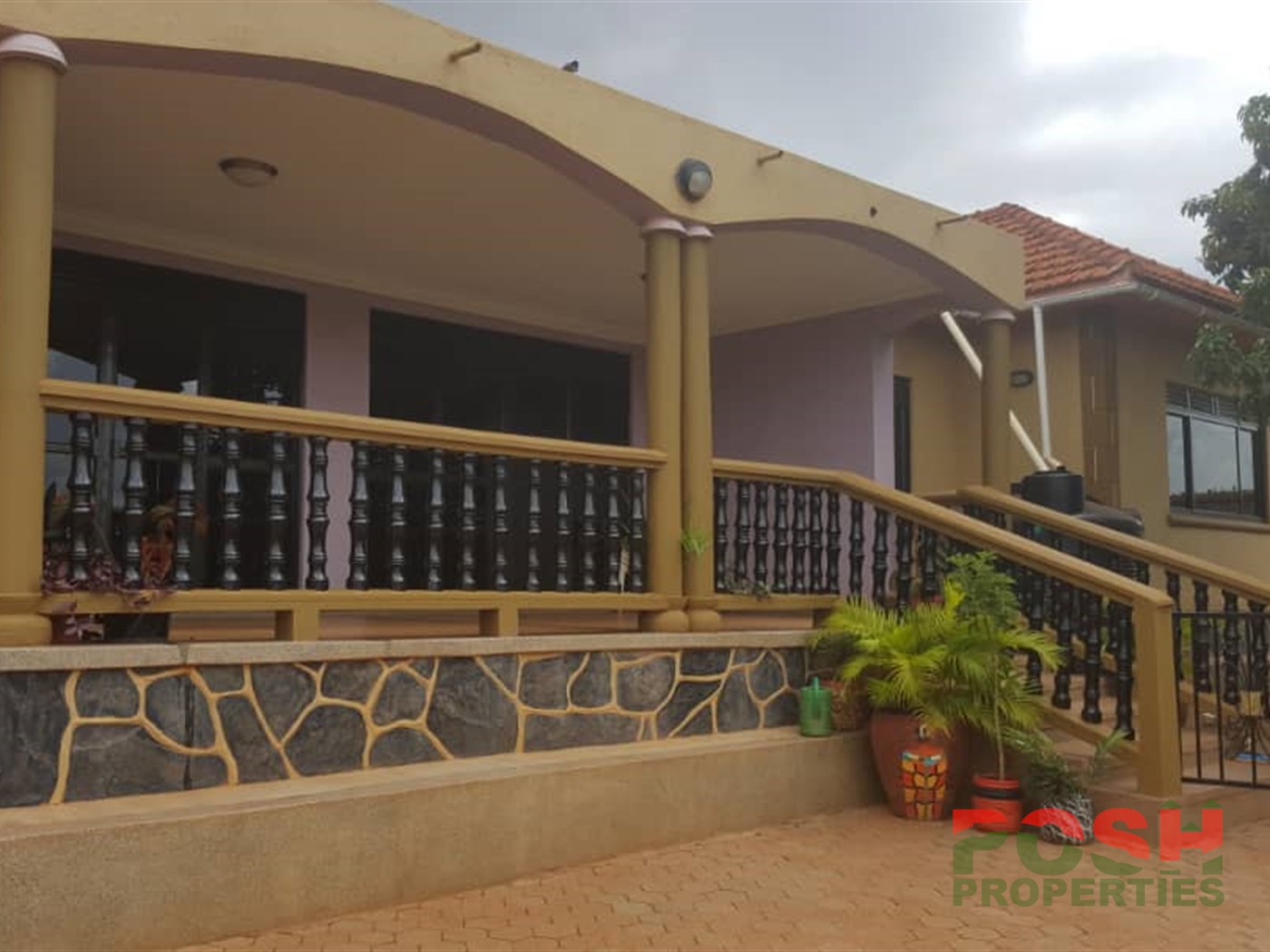 Mansion for rent in Seeta Wakiso