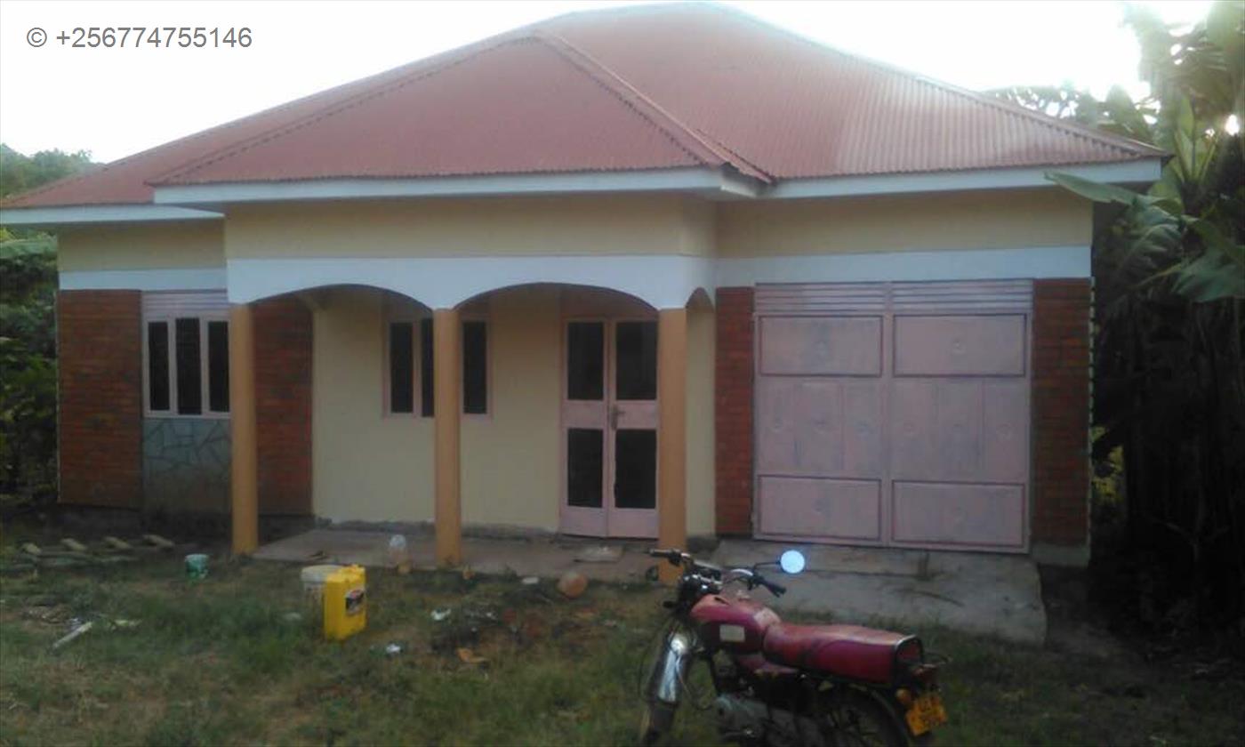 Bungalow for sale in Bwebajja Wakiso