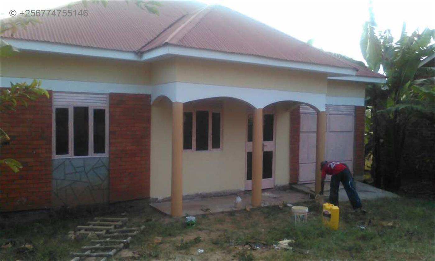 Bungalow for sale in Bwebajja Wakiso