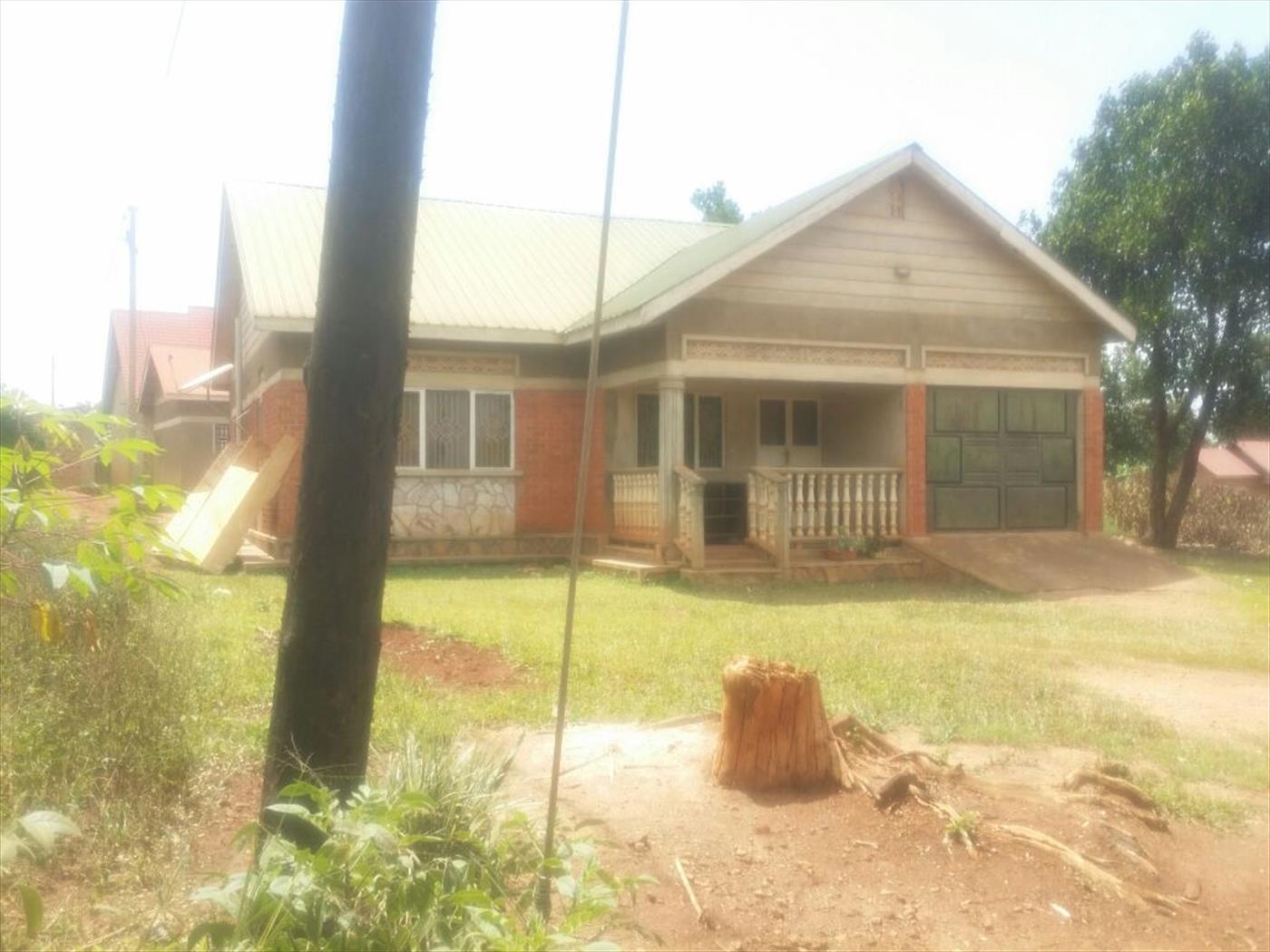 Bungalow for sale in Seeta Mukono