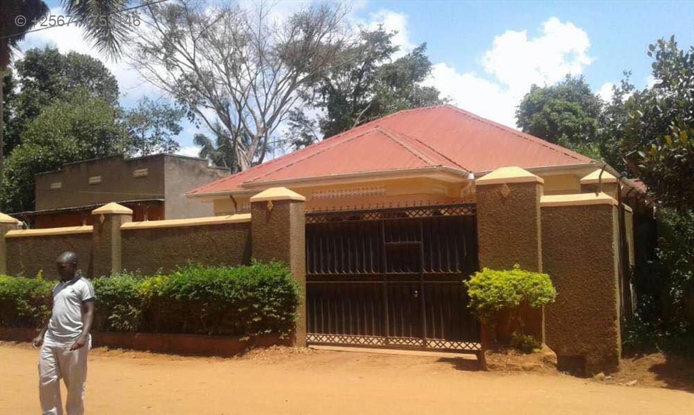 Bungalow for sale in AbayitaAbabiri Wakiso