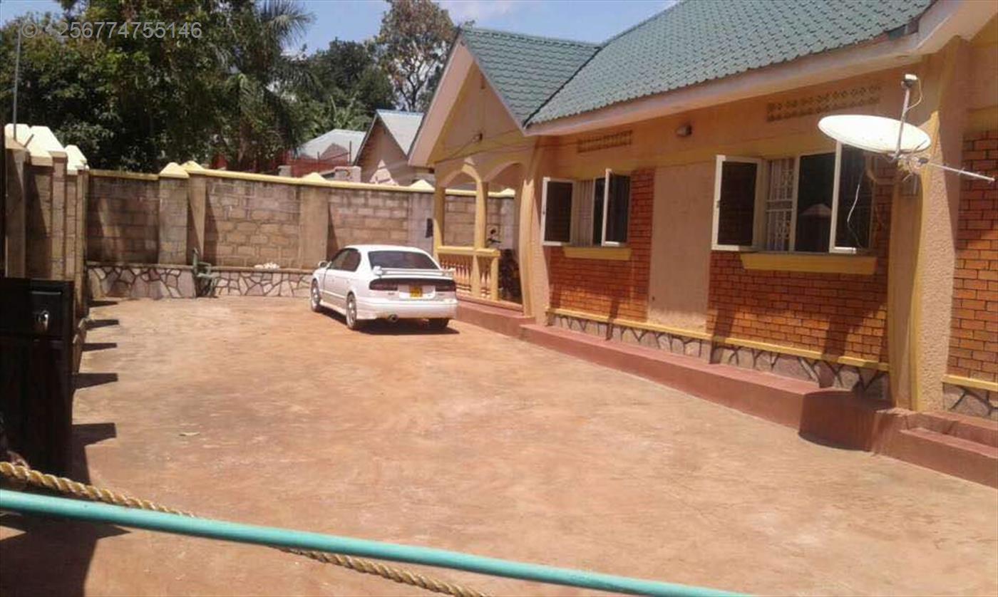 Bungalow for sale in AbayitaAbabiri Wakiso