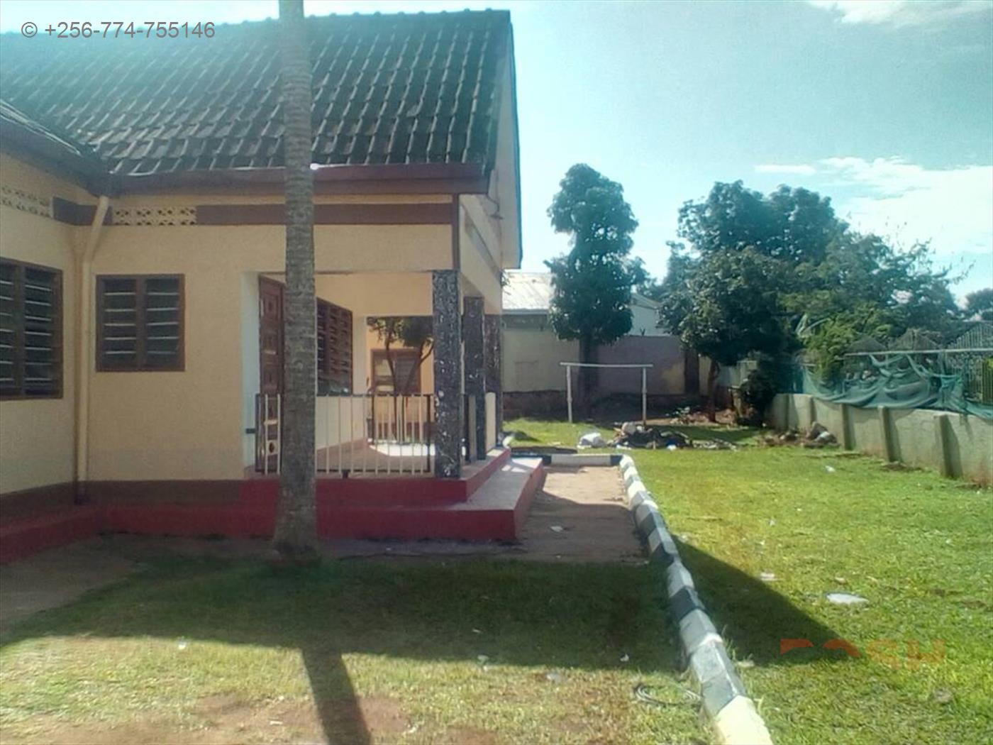 Bungalow for sale in Muyenga Kampala