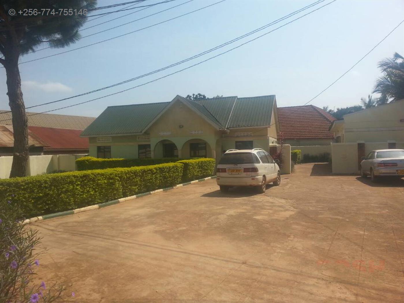 Bungalow for sale in Kiwaatule Kampala