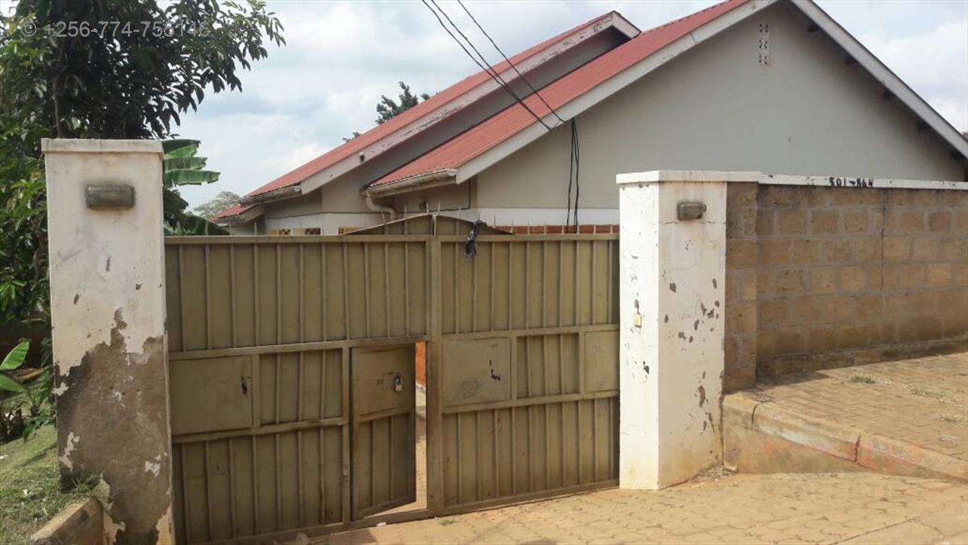 Semi Detached for sale in Bweyogerere Wakiso