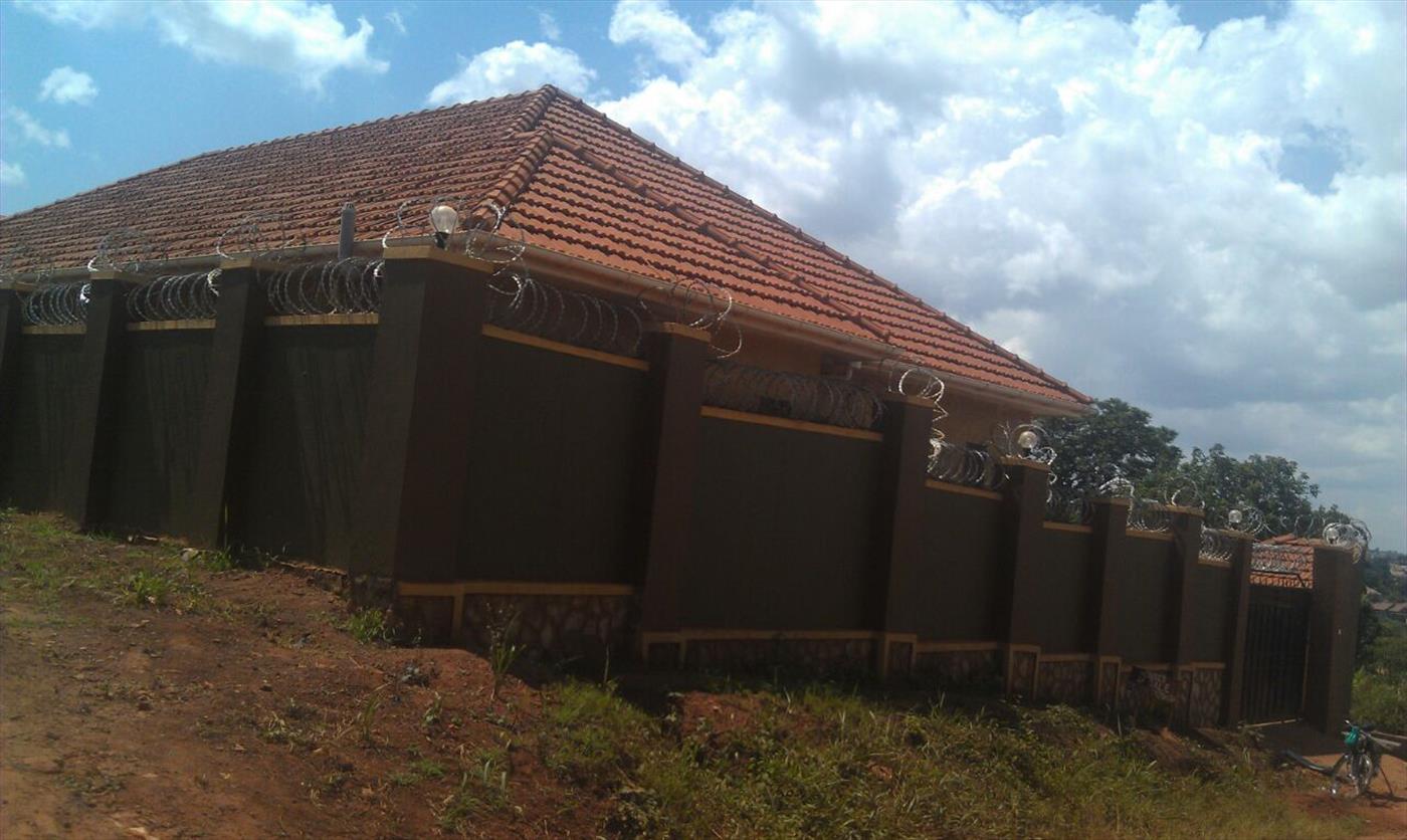 Bungalow for sale in Kyanja Wakiso