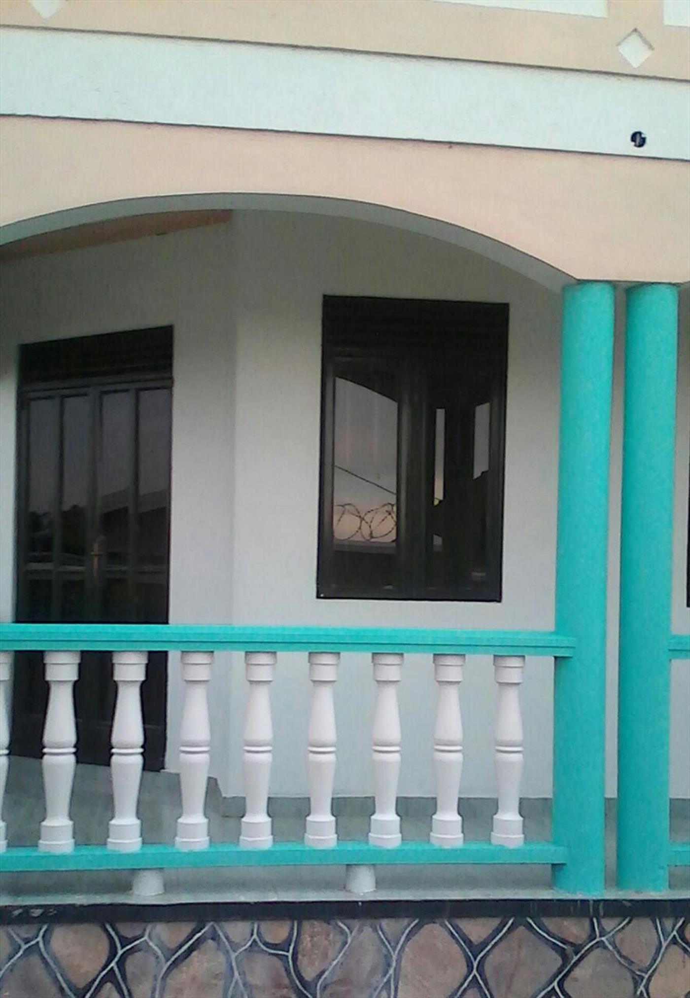 Semi Detached for rent in Muyenga Kampala