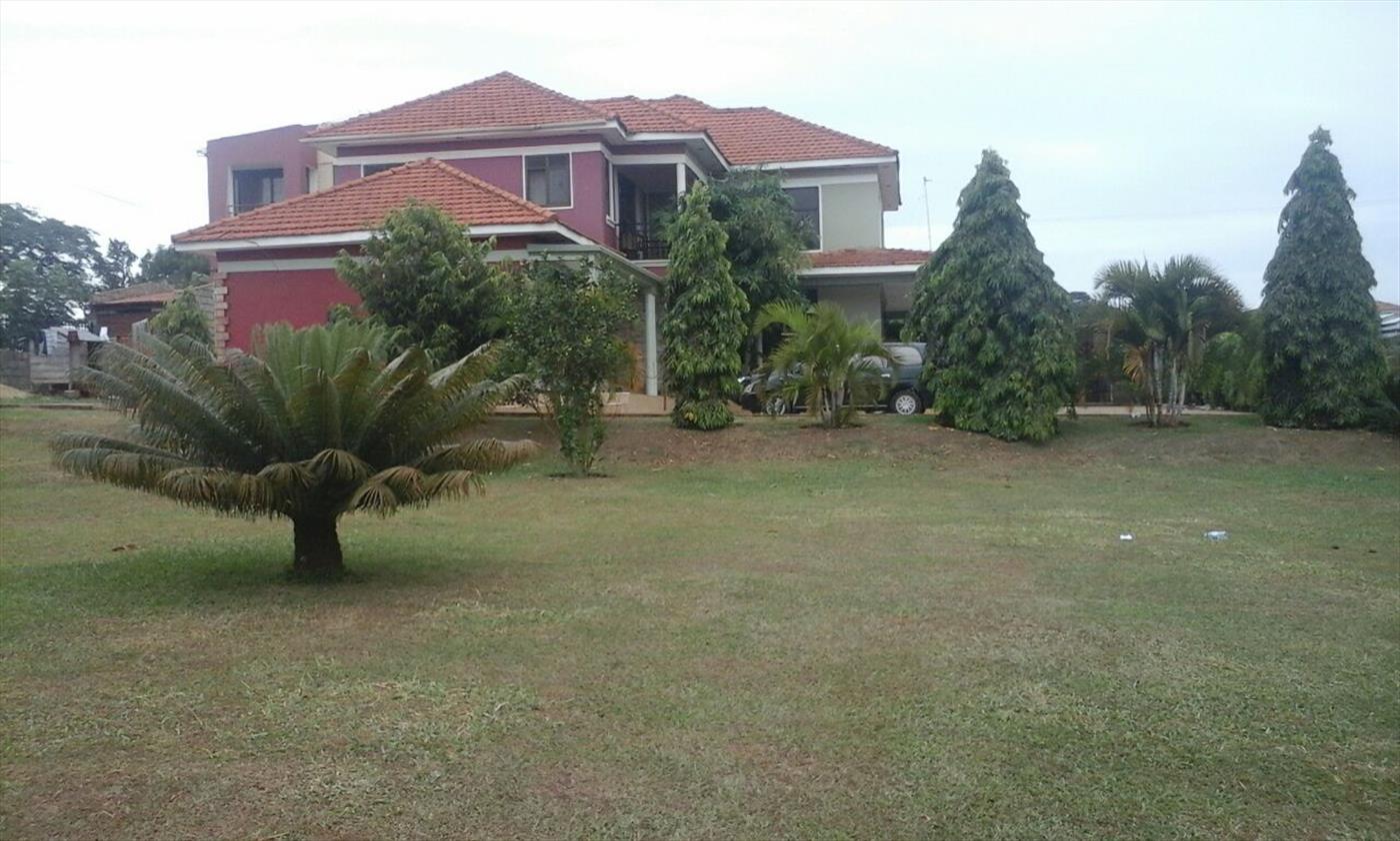 Mansion for sale in Bwelenga Wakiso