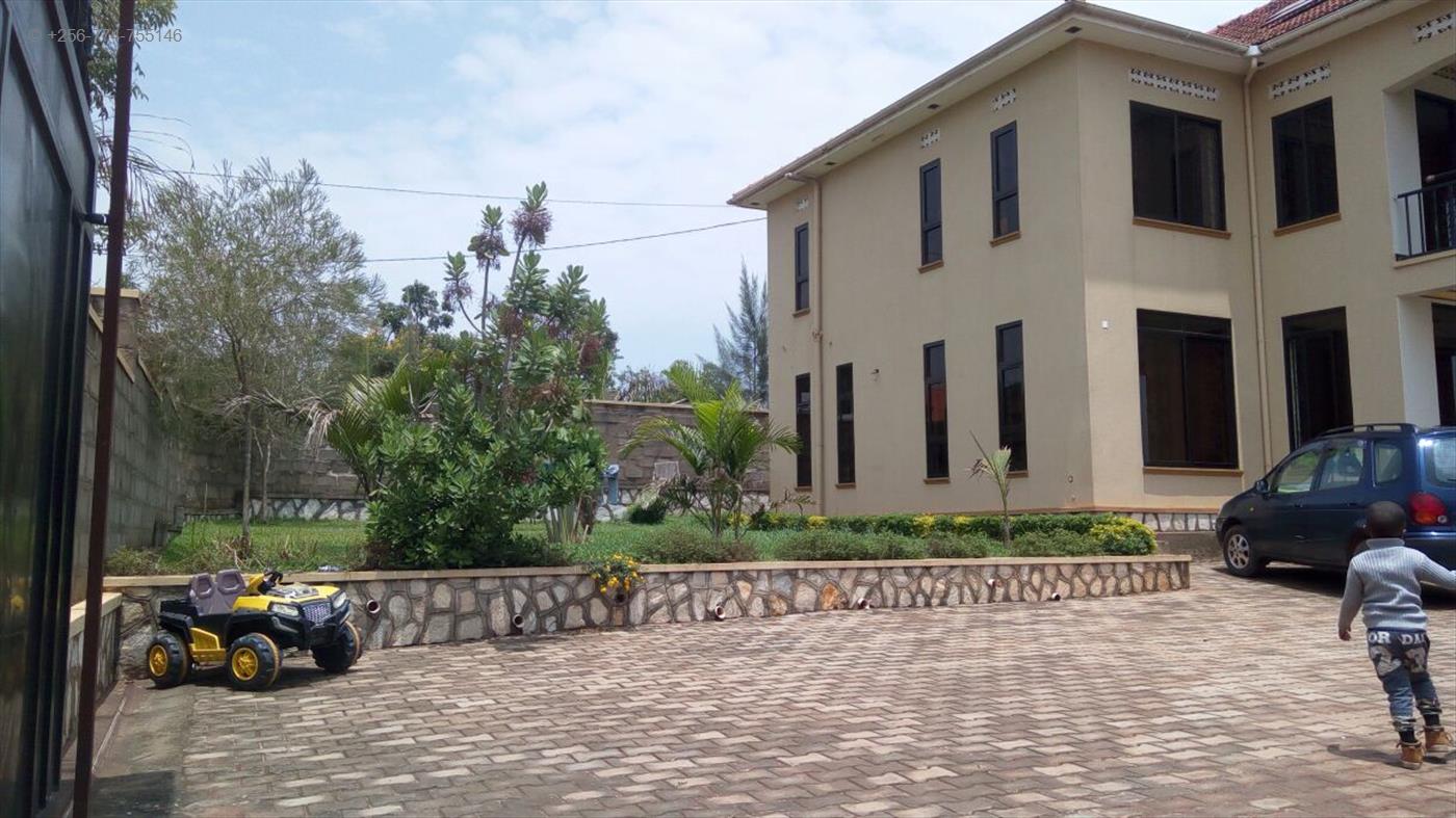 Mansion for sale in Namugongo Wakiso