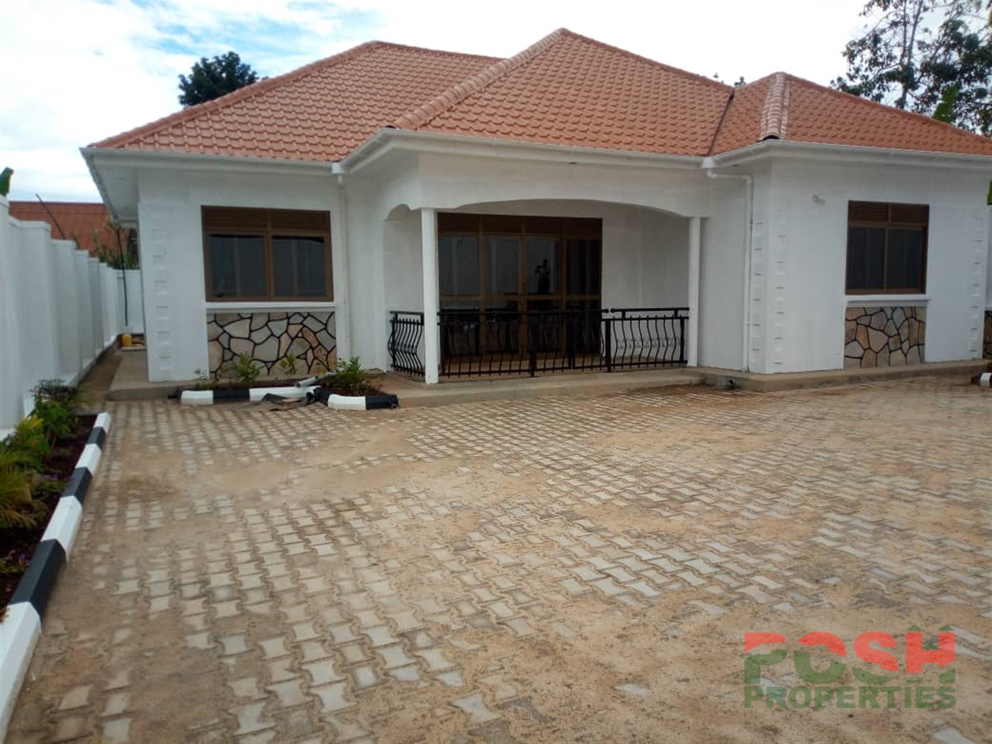 Bungalow for sale in Kitende Wakiso