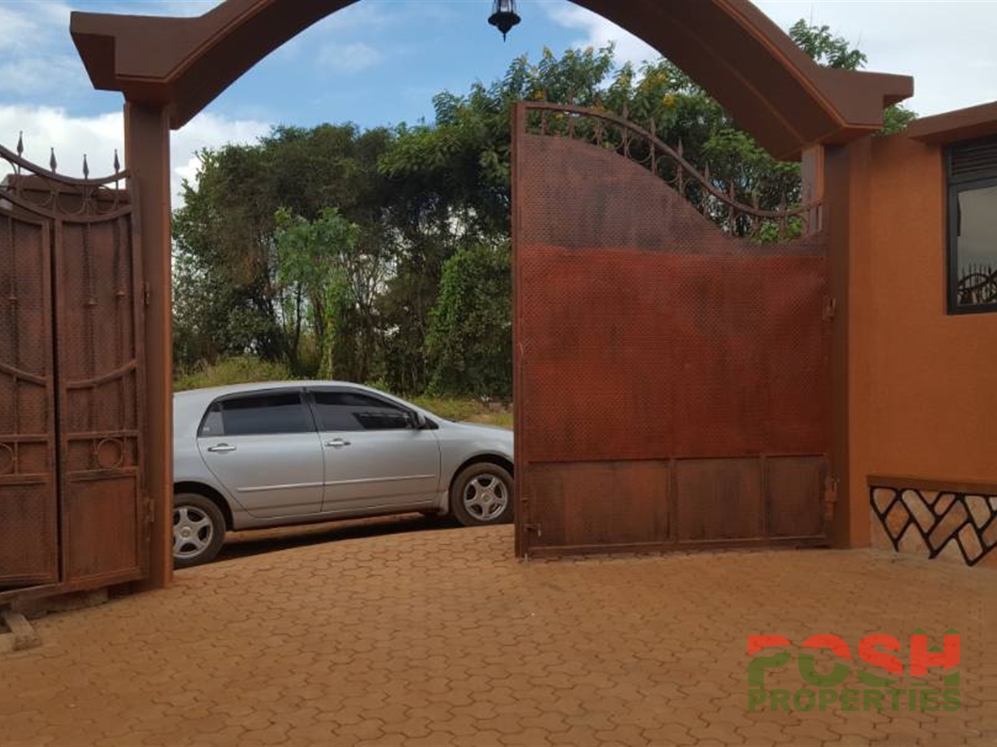 Bungalow for sale in Kira Wakiso