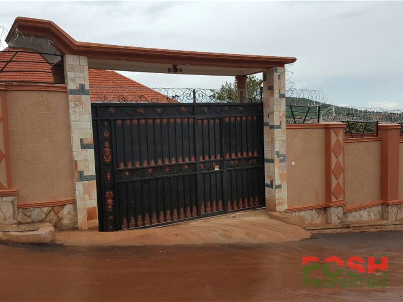 Bungalow for sale in Kitende Wakiso