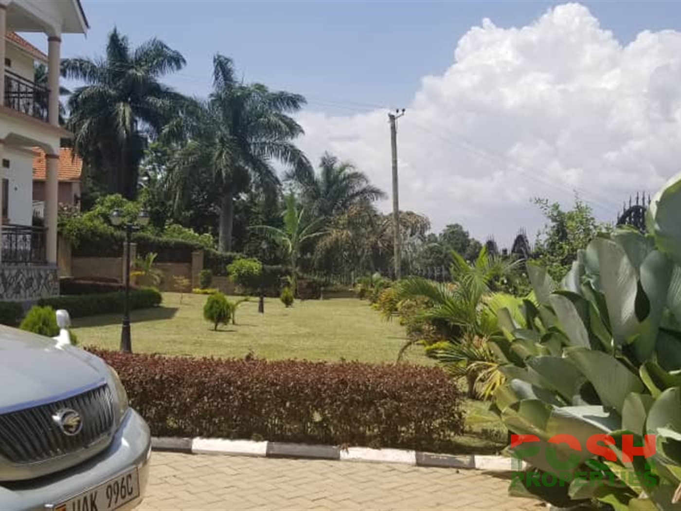 Mansion for rent in Buziga Kampala