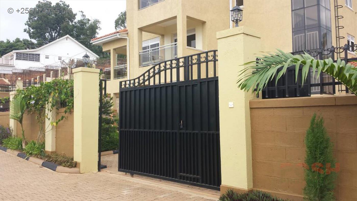 Mansion for sale in Munyonyo Kampala