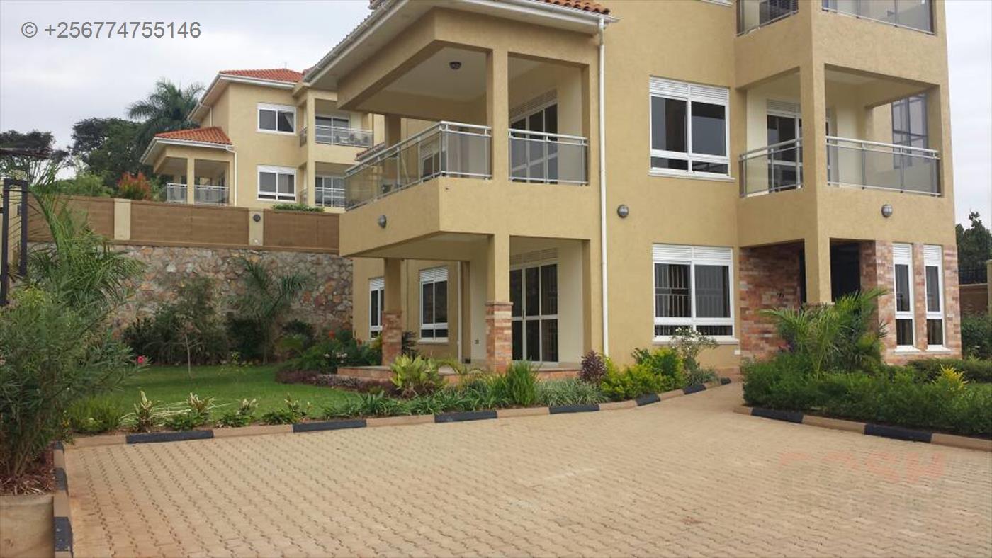 Mansion for sale in Munyonyo Kampala