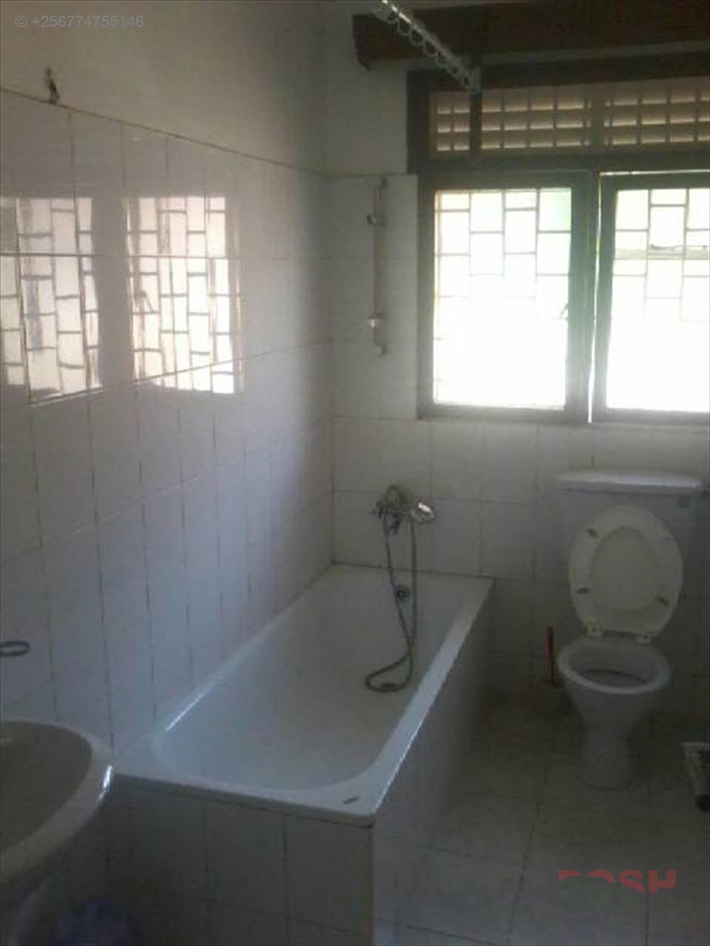 Bungalow for rent in Bugoloobi Kampala