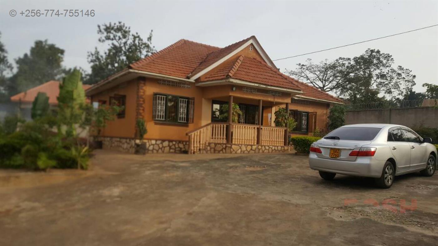 Bungalow for rent in Mpererwe Wakiso