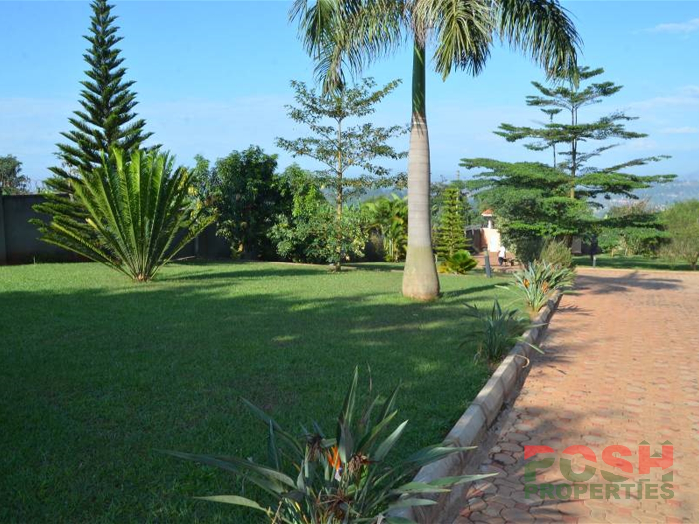 Mansion for sale in Matugga Wakiso