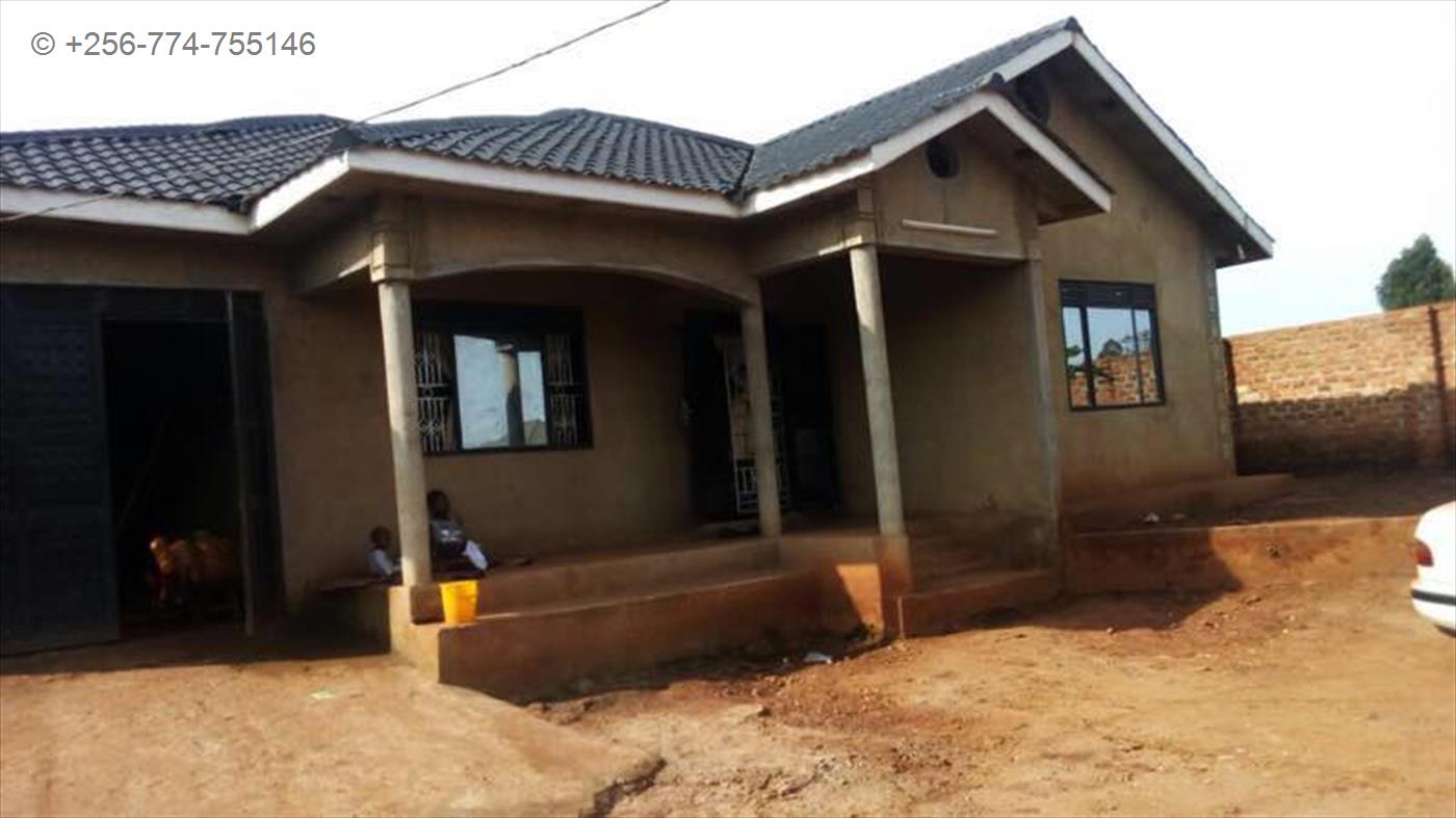 Bungalow for sale in Kitende Wakiso