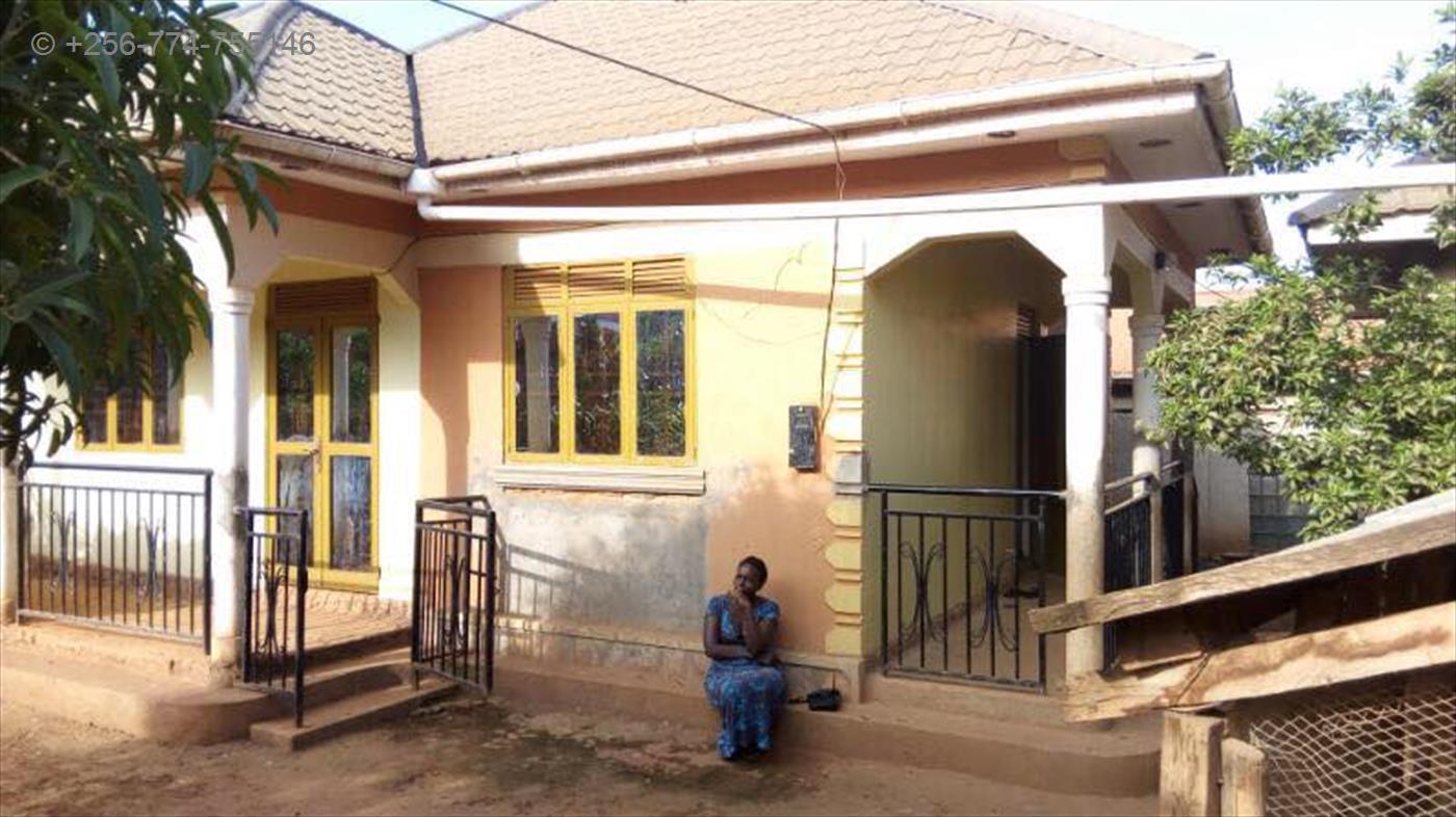 Bungalow for sale in Gayaza Wakiso