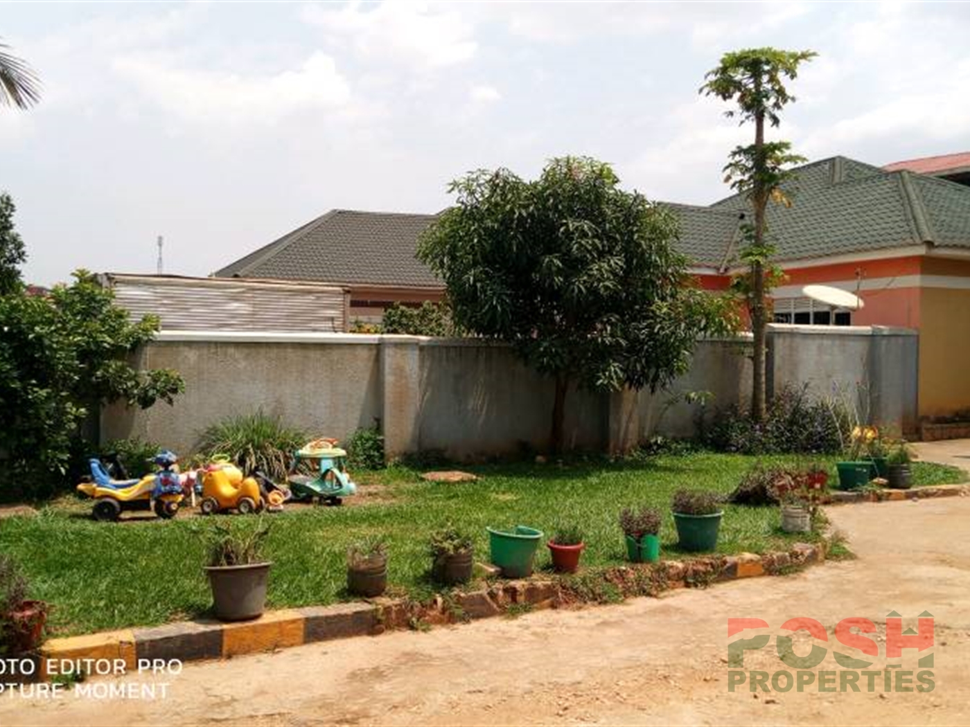 Bungalow for sale in Kulambilo Wakiso