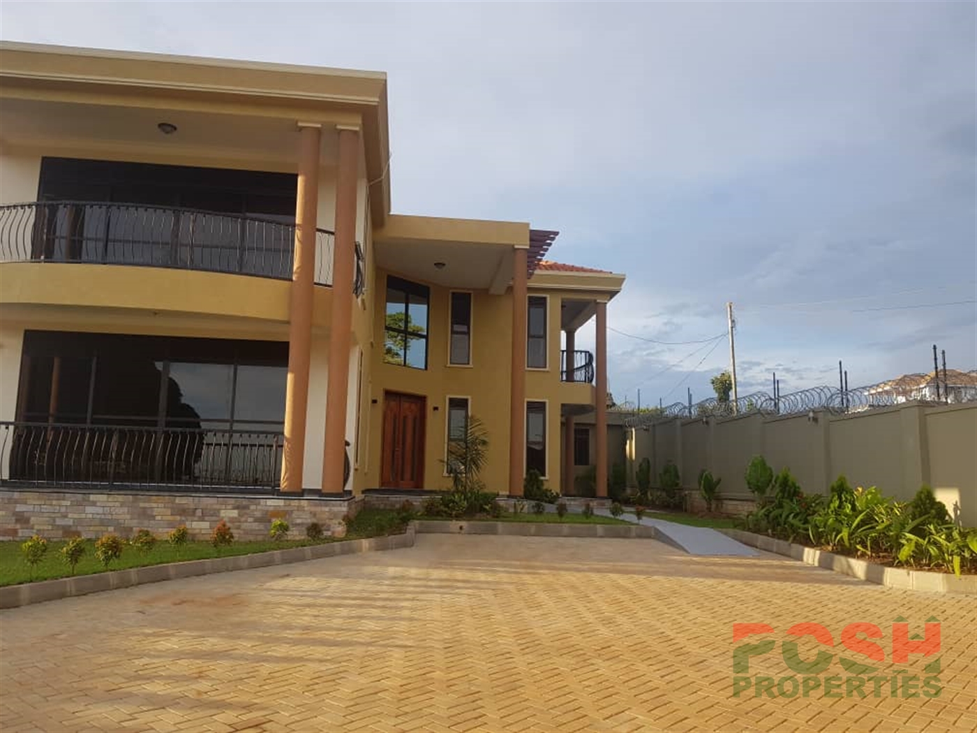 Mansion for sale in Munyonyo Kampala